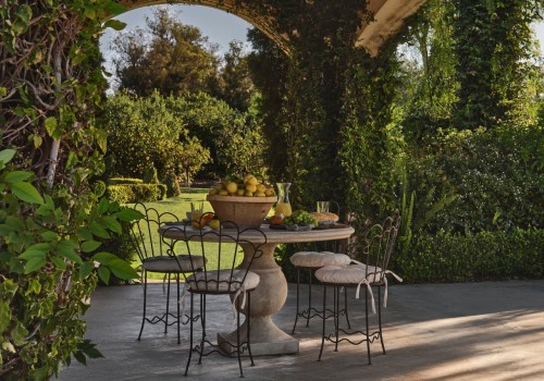 How Retro-Inspired Outdoor Furniture Is Making a Comeback